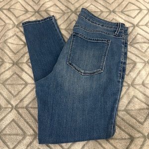 Old Navy High-Rise Super Skinny Jeans